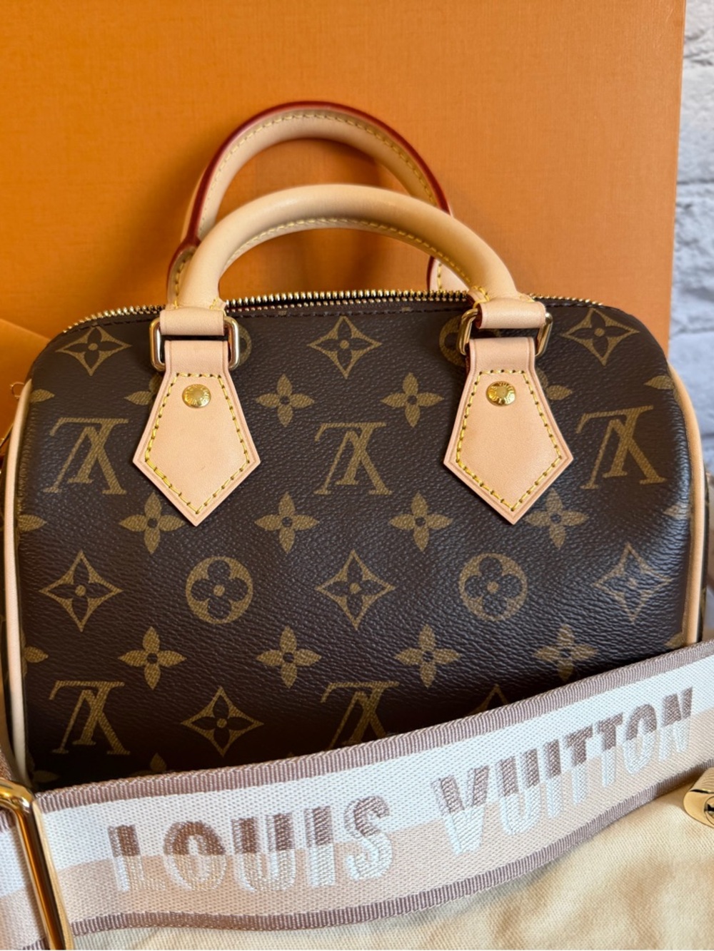 Louis Vuitton Brown Monogram Canvas SPEEDY 20 w/o strap